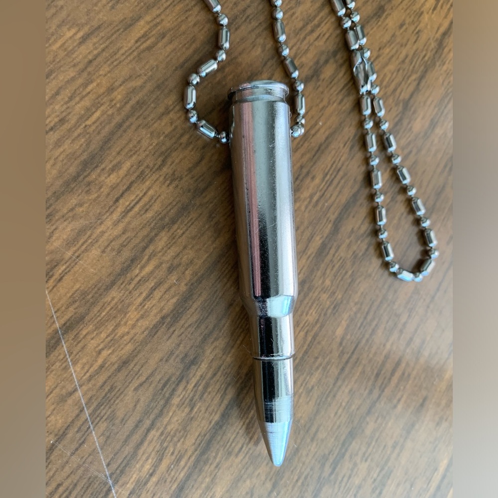 New vintage silver bullet necklace - Picture 9 of 10